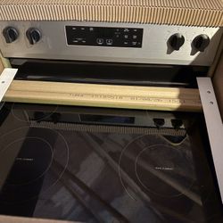 New Electric Range Whirlpool 