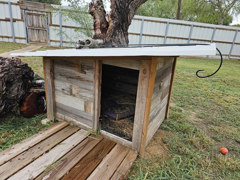 Doghouse For Large Dogs