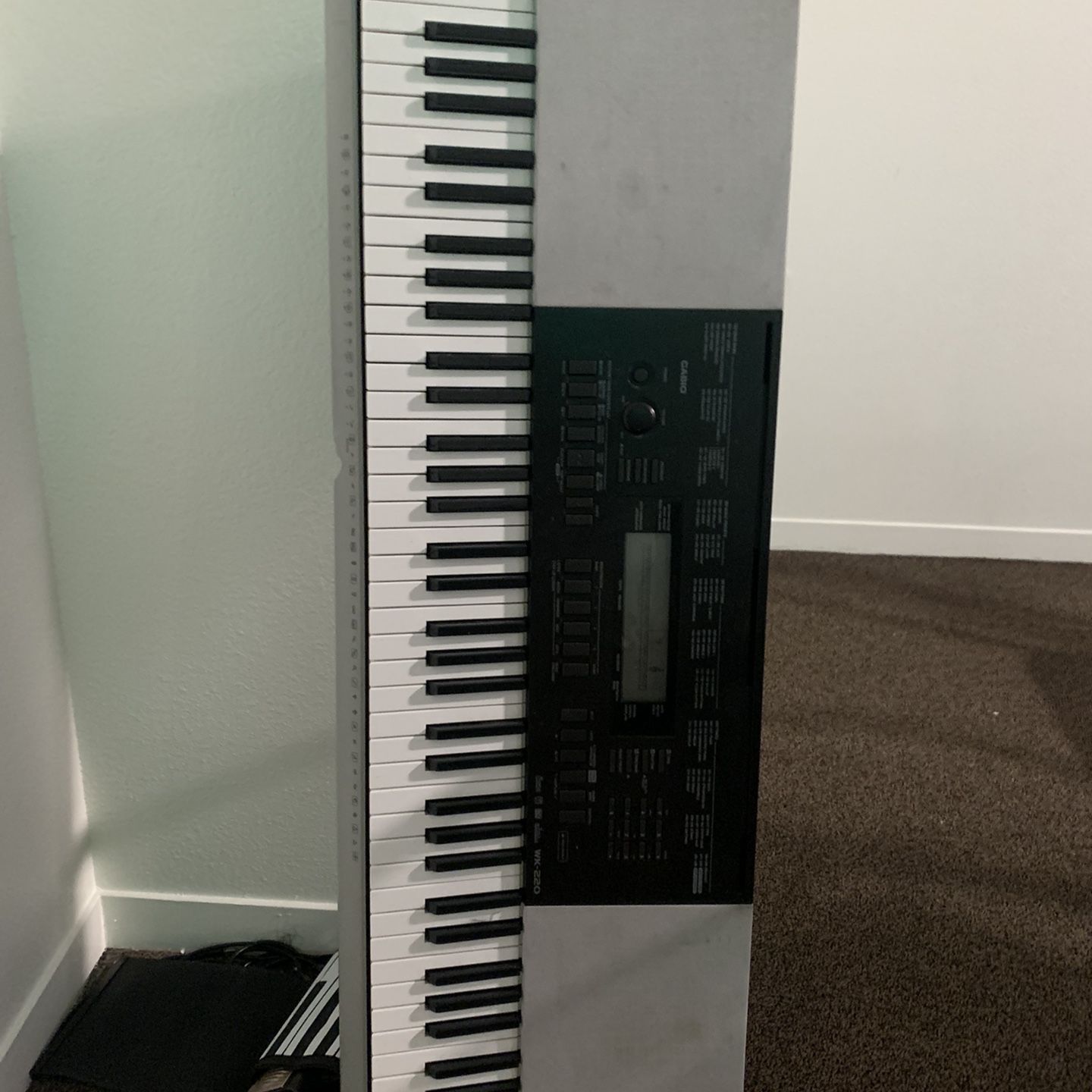 Casio WK220 for Sale in Sacramento CA OfferUp
