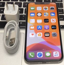 iPhone X 64GB Factory Unlocked