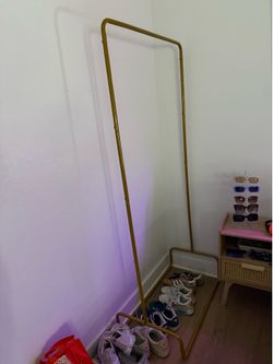 Clothing/Banner Hanger