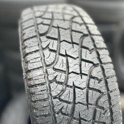 Pireli 275/65/18 Almost New Tires 95% Of Life 