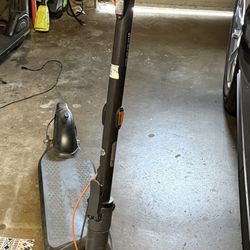 SEGWAY NINEBOT F65U ELECTRIC KICK SCOOTER - BLACK