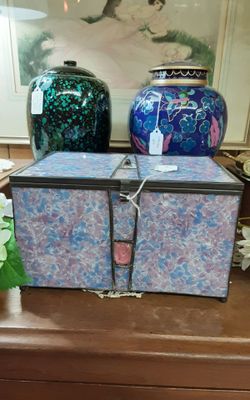 Large Stain Glass Creamation Chest/ Trinket Box- located in Shelton