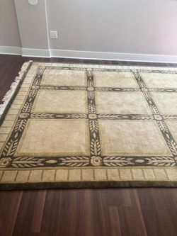 8x10 Area Rug