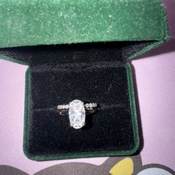 2 Carat Moissanite Diamond With Infinity Band