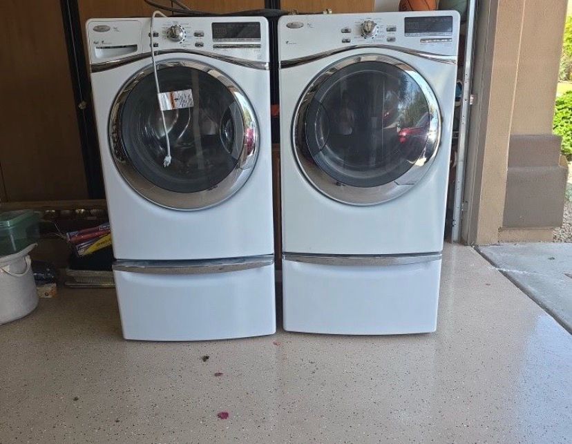 whirlpool duet gas dryer w/pedastals