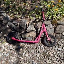 Girls mongoose big tire scooter