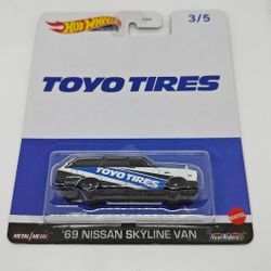 Hot Wheels Premium '69 Nissan Skyline Van 3/5 Toyo Tires
