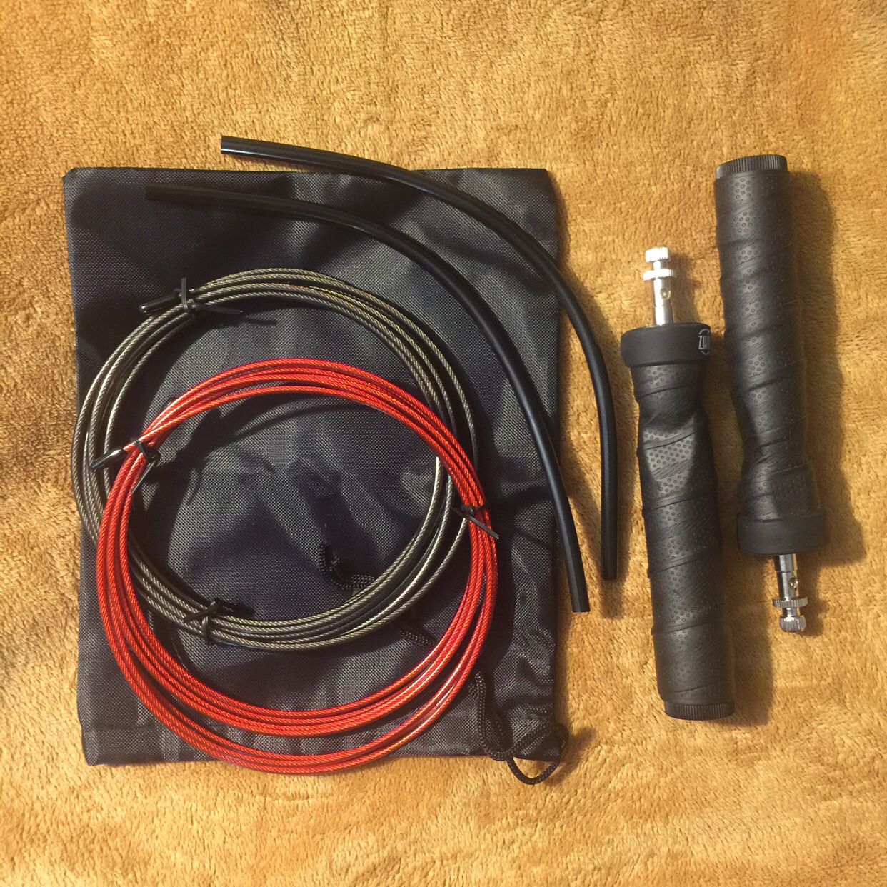 CrossFit Speedrope w/ 2 Steel Cover cables / Bag