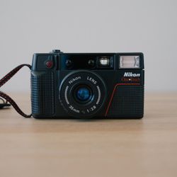Nikon One Touch (L35AF) 35mm Film Camera – 35mm f/2.8 ($200 OBO)