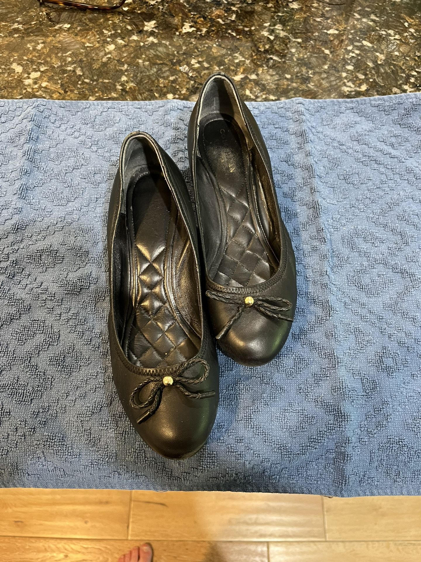 Cole Haan Black Leather Ladies Shoes, 7.5 Medium
