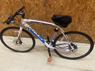 BaveL Lightweight Road Bike Aluminum Frame and Fork 700C Disc Brake Bicycle