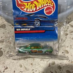 Hot Wheels 65 https://offerup.co/faYXKzQFnY?$deeplink_path=/redirect/