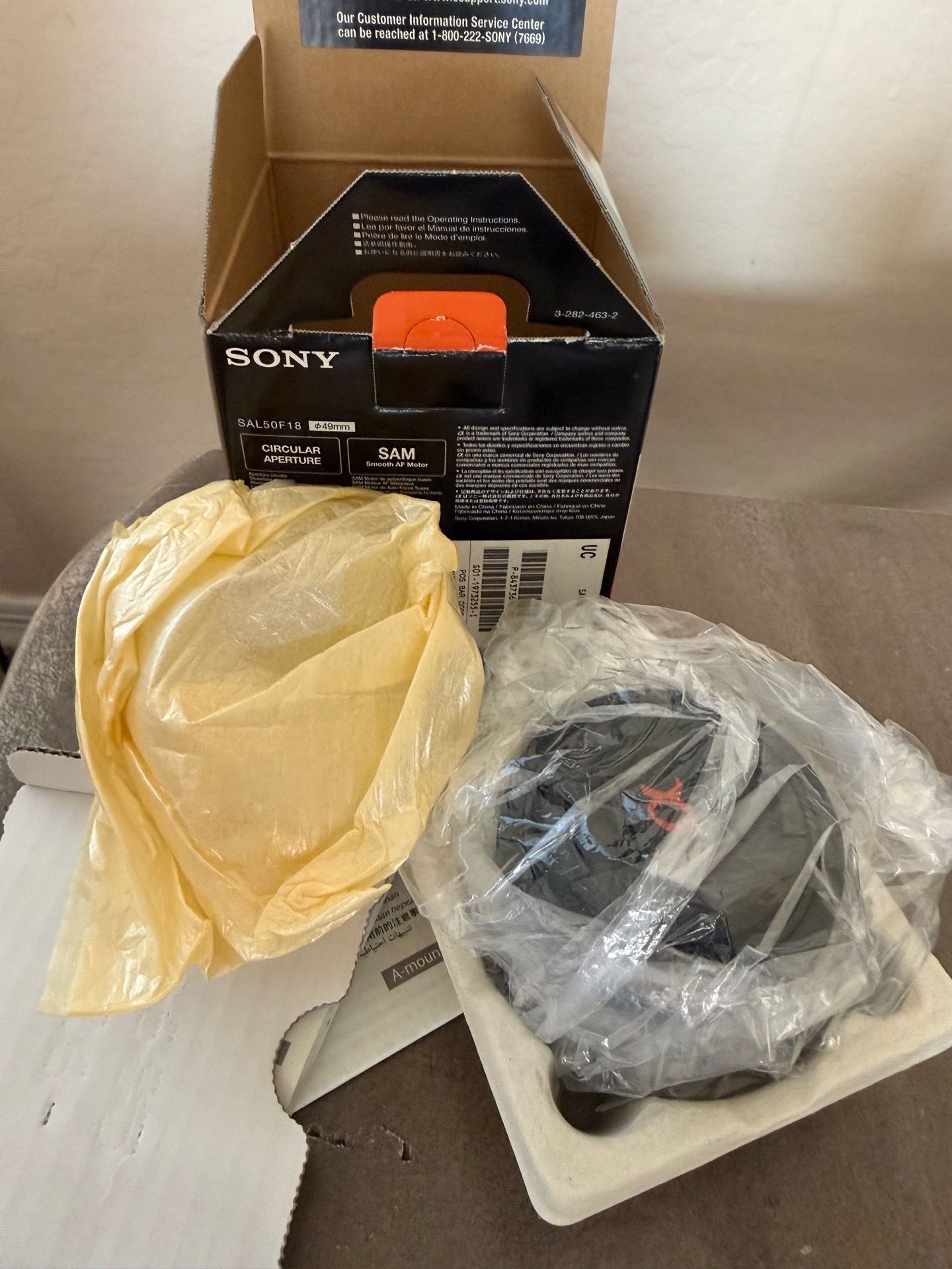 Sony 50mm f/1.8 SAM DT Lens for Sony Alpha Digital SLR Cameras - Fixed