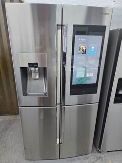 Samsung Family Hub 4-Door Refrigerator