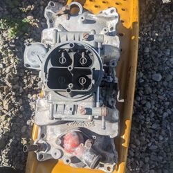 Edelbrock Performer Sm Chevy W/ Holley 600 Carb