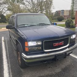 1999 GMC Suburban 