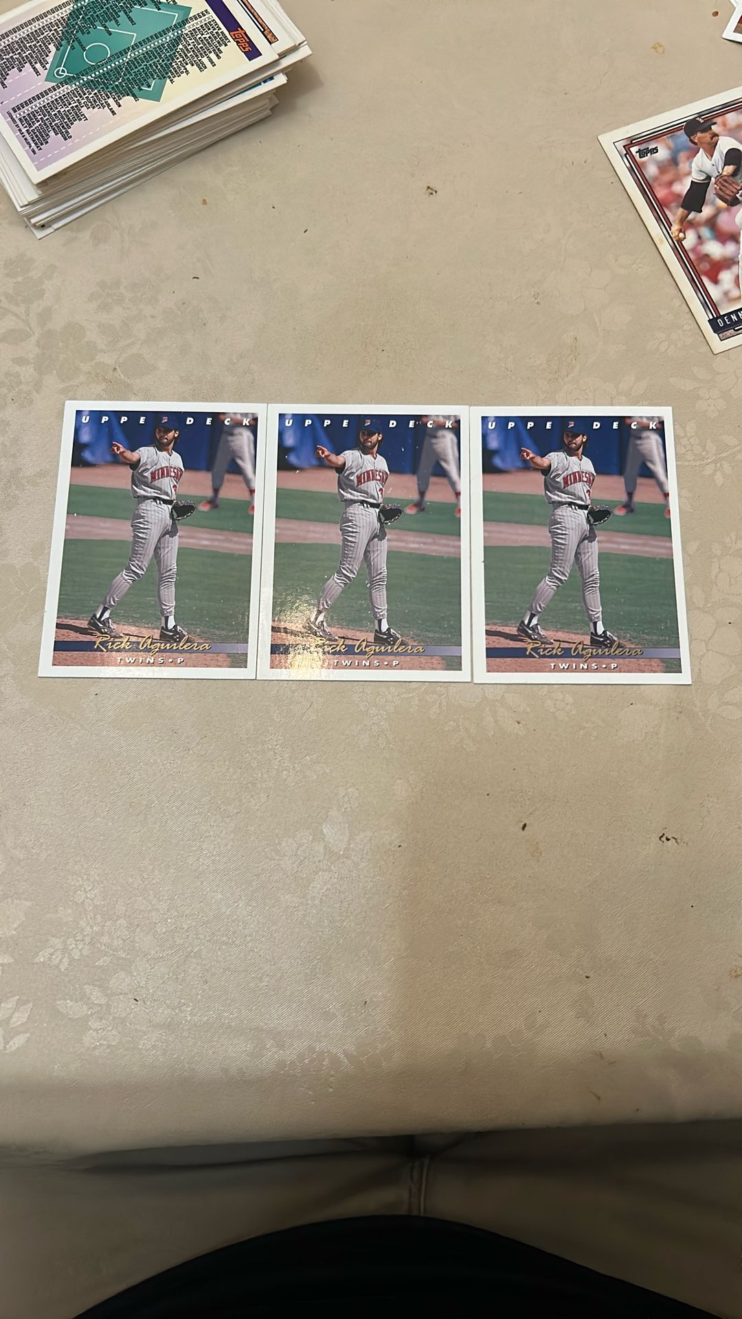 (3)1993 Upper Deck Baseball Card Rick Aguilera Minnesota Twins #303