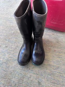 Unisex oil and acid resistant rain boots