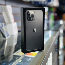 iPhone 13 Pro Max (Factory Unlocked) 