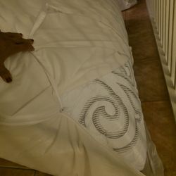 Serta SmartReact King Size Mattress