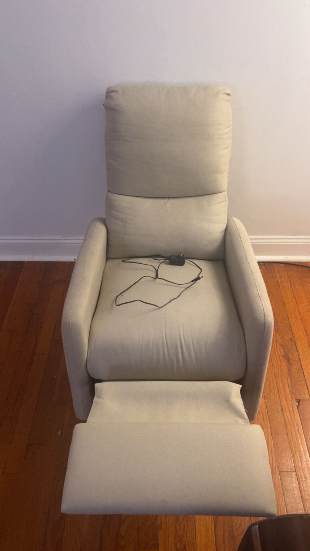 Maternity rocking and swings chair