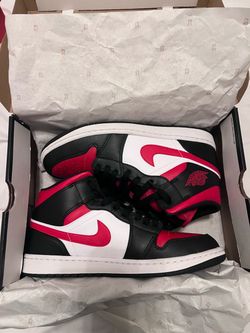 Air Jordan 1 Mid Black Red White Sneakers