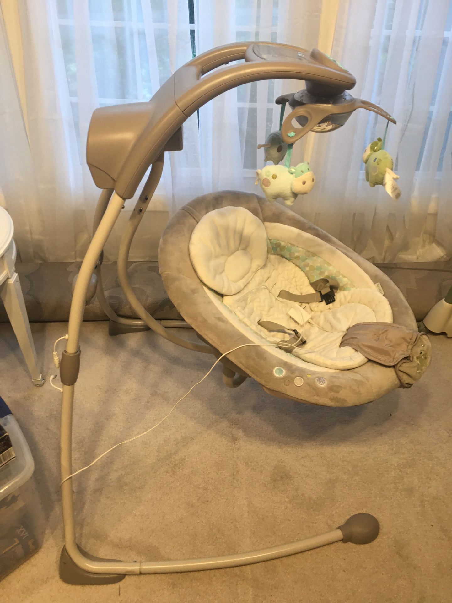 Ingenuity Baby Swing Motorized Mobile - Practically Brand New - 