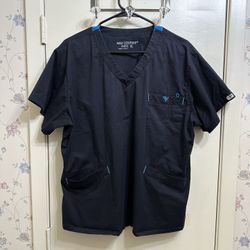 Med Couture Scrub Top Size XL