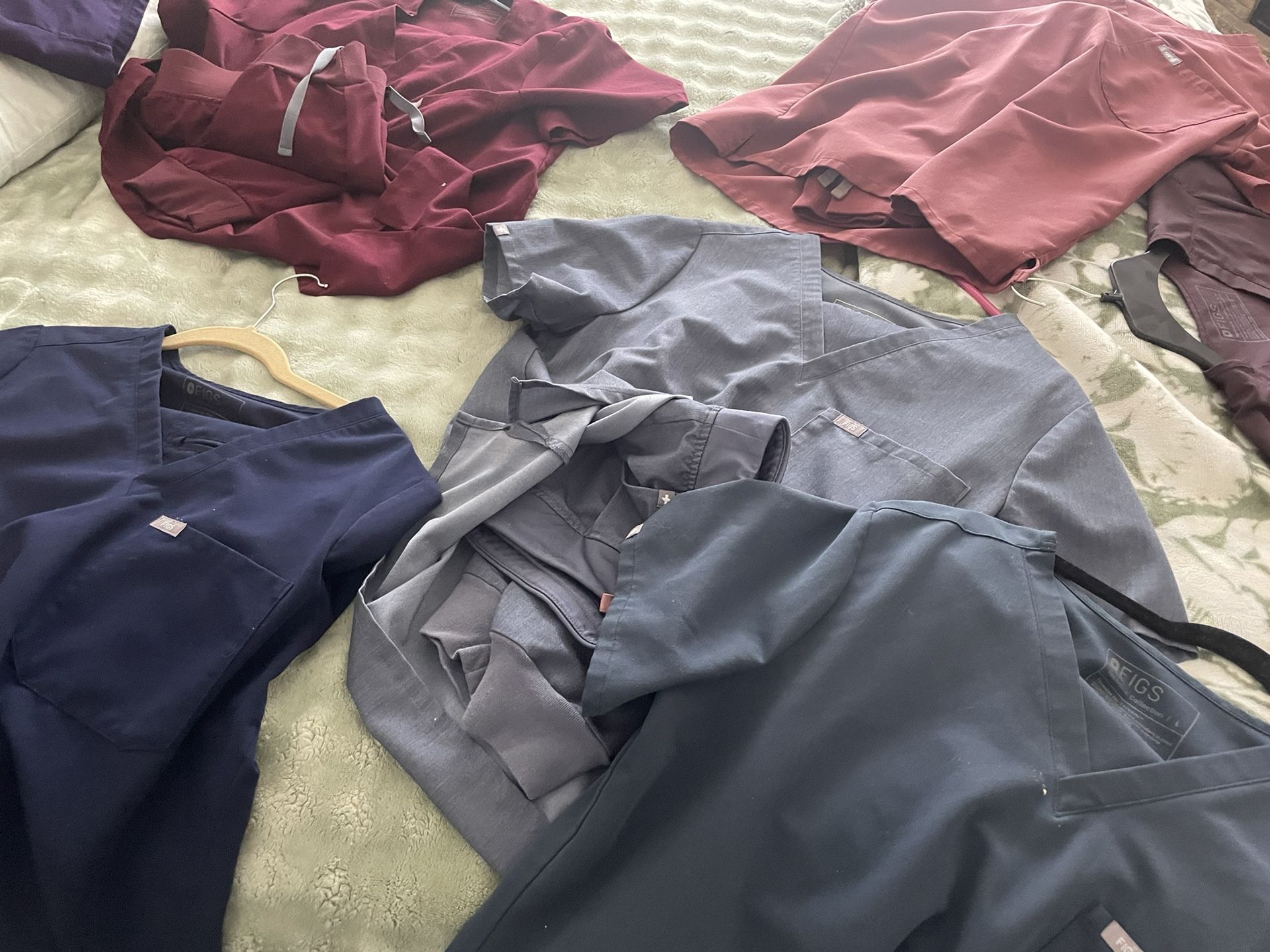 7 Sets Of Figs Size Large Scrubs In Good Condition Due To I Retired.