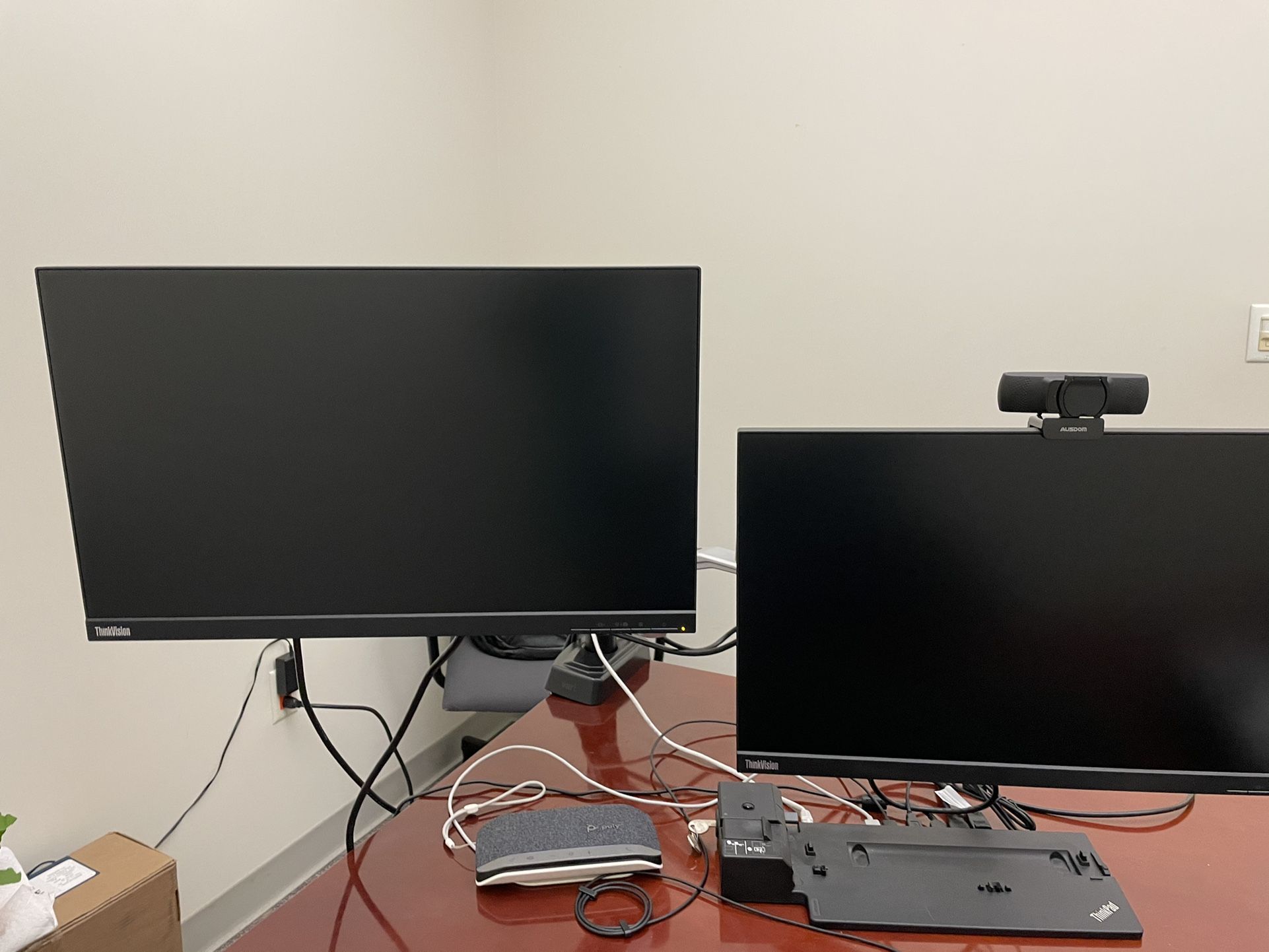 Vari Dual Monitor Arm (Monitors Not Included)