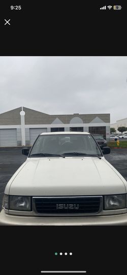 1996 Isuzu Trooper