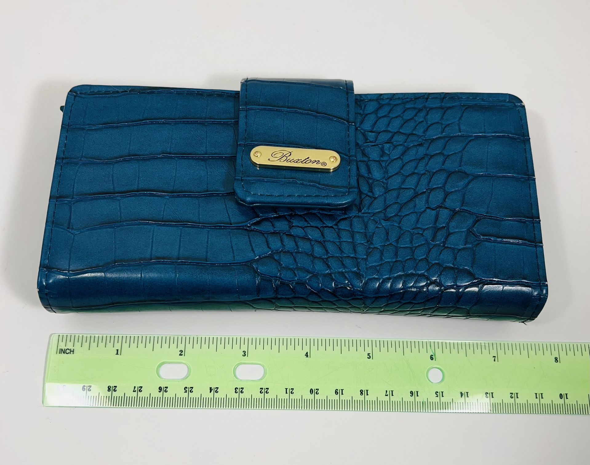 Buxton turquoise croc wallet