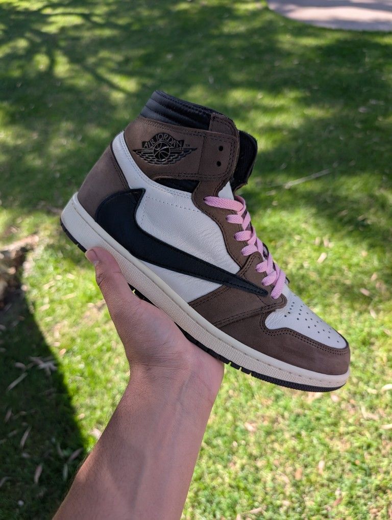 Travis Scott Air Jordan 1 Mocha