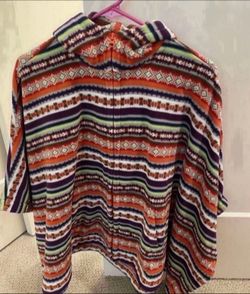 Uniqlo Pancho Style