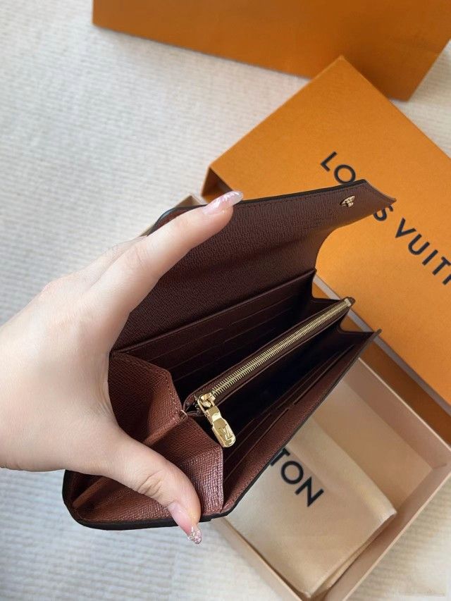 LV Wallet