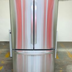 LG STAINLESS STEEL FRIDGE 36x69x29 WORKING IN EXCELLENT CONDITION WITH 90 DAY OF WARRANTY 