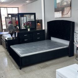 4 Pcs Queen Bedroom Set Black Velvet NEW