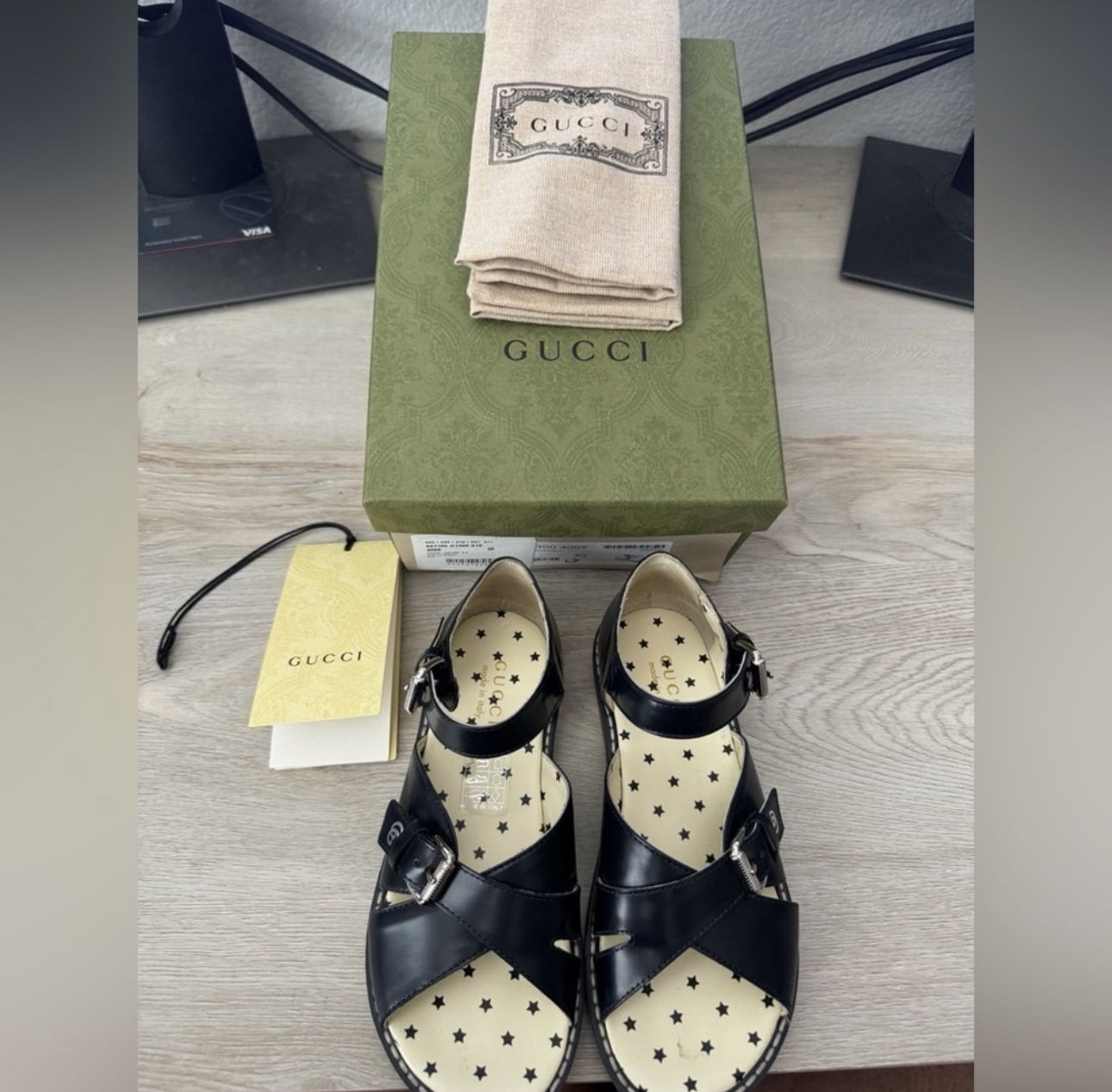 Gucci sandals Girls 12.5