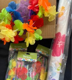 Hawaiian/luau party supply