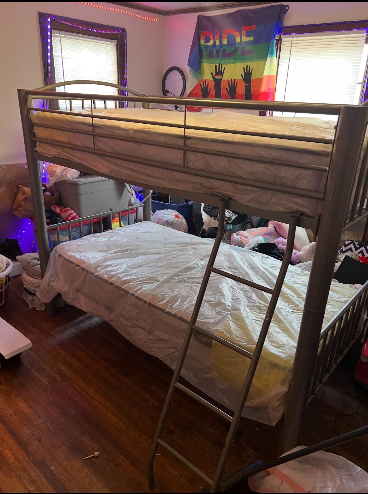 Bunk bed 