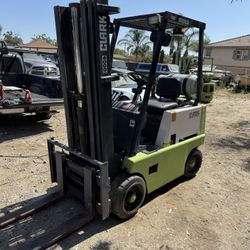 Clark Forklift 