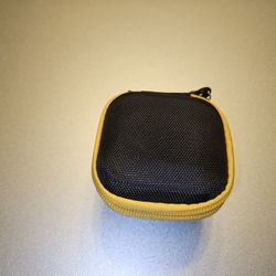 Dewalt Wearable Bluetooth Speaker W/case