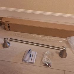 MOEN Towel Bar 18"