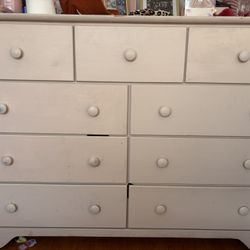8 Drawer Dresser 
