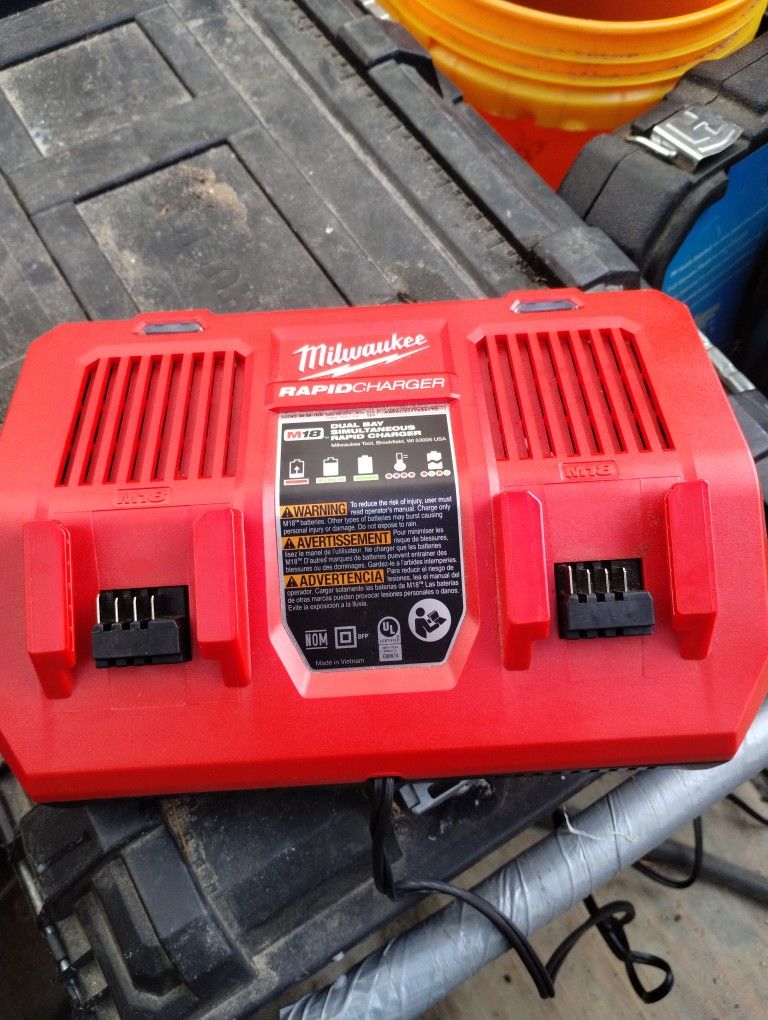 Milwaukee Rapid Charger