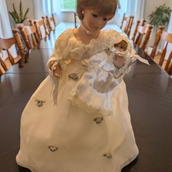 Collector Porcelain Doll Mother / Daughter