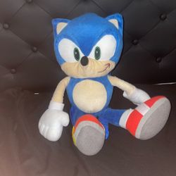 Sonic Backpack Plush!