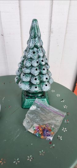 Vintage Ceramic Christmas Tree 🎄